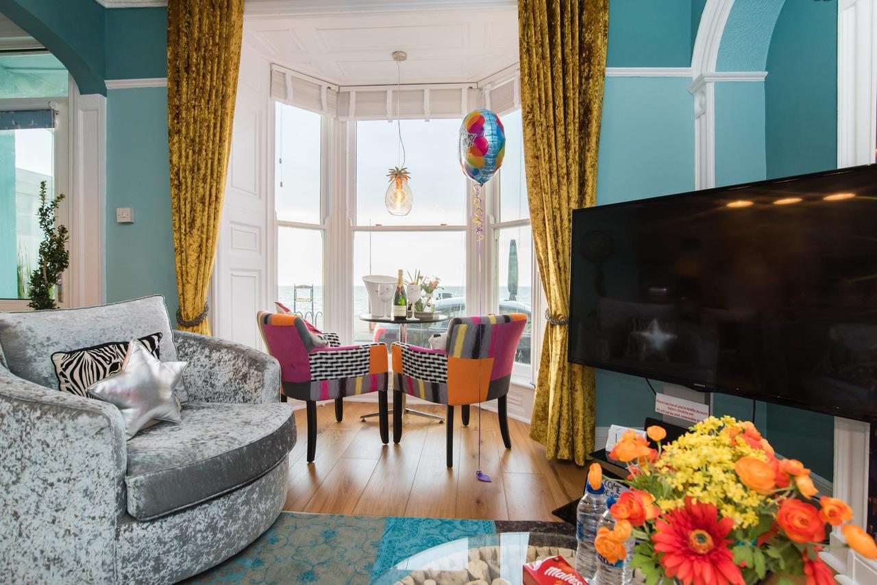 Beachfront Boutique Seafront Apartment Aberystwyth Dış mekan fotoğraf